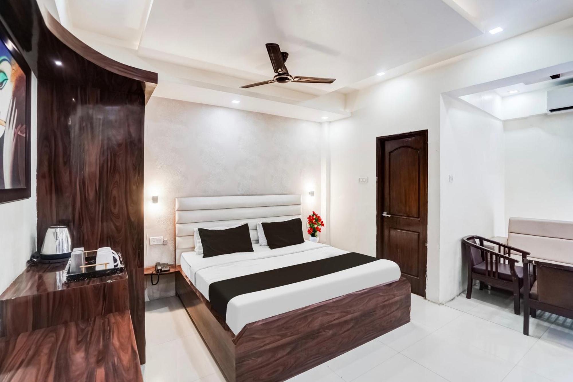 Super Hotel O Sgpgi Bijnaur Екстер'єр фото