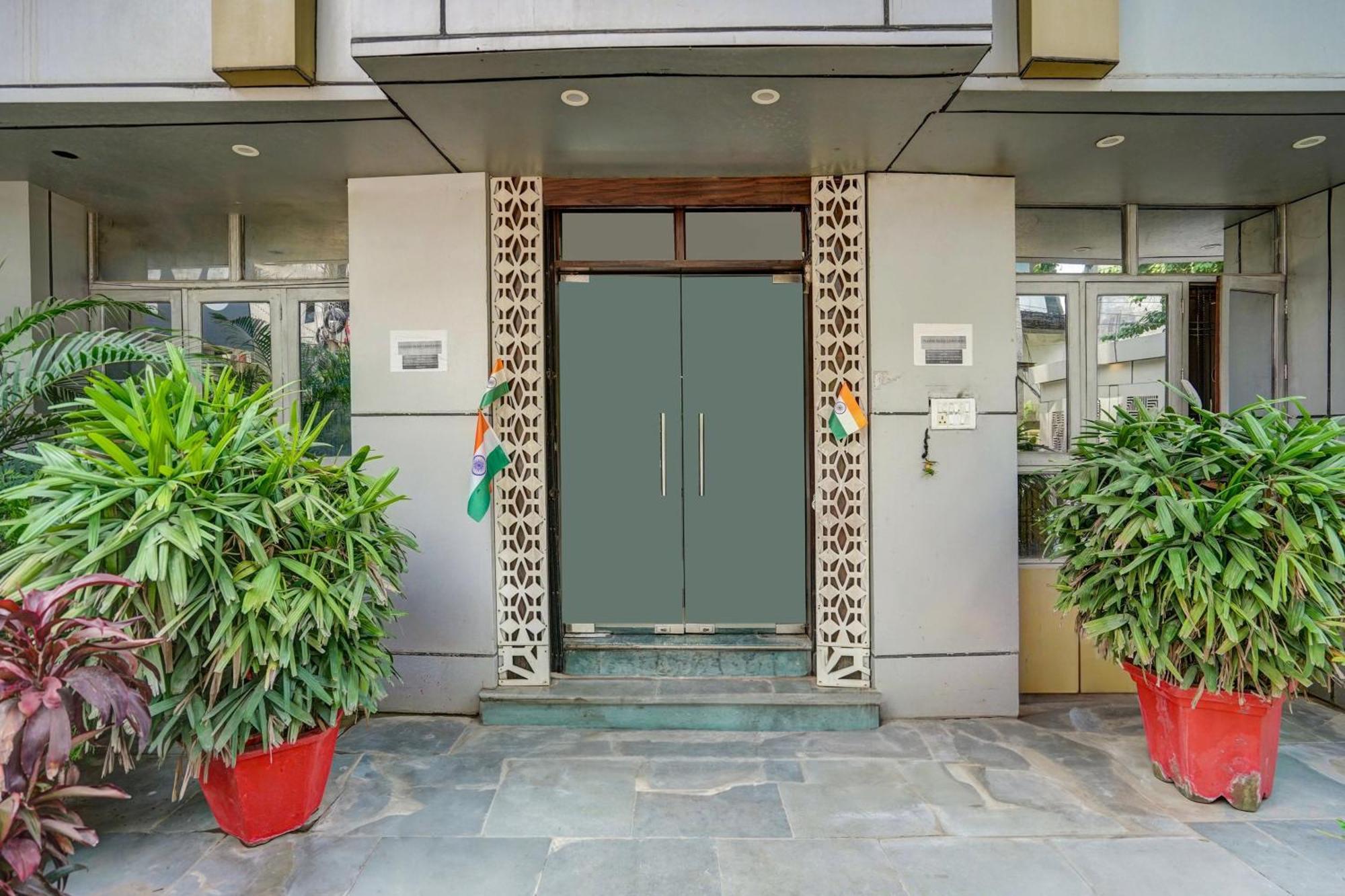 Super Hotel O Sgpgi Bijnaur Екстер'єр фото