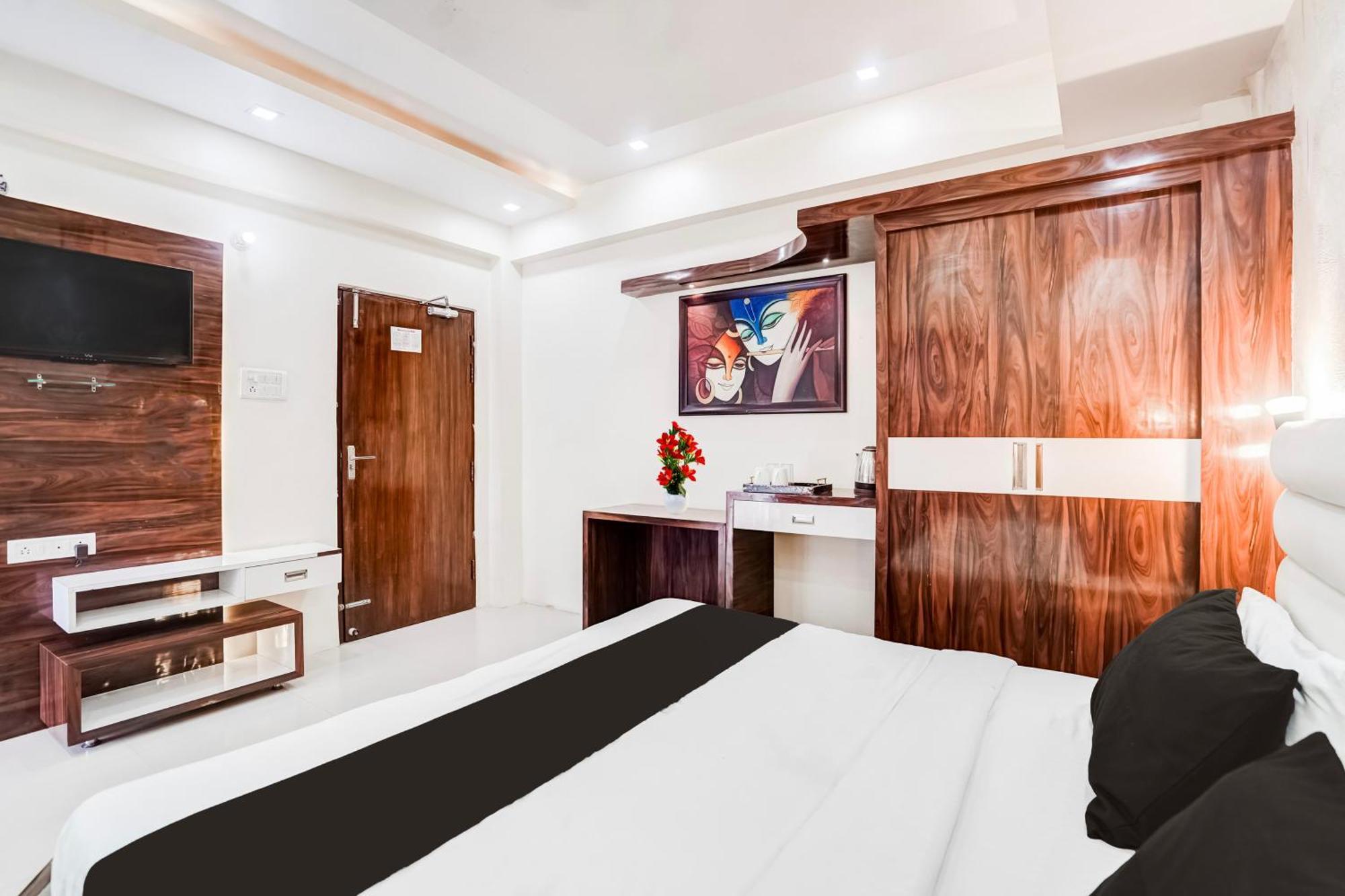 Super Hotel O Sgpgi Bijnaur Екстер'єр фото