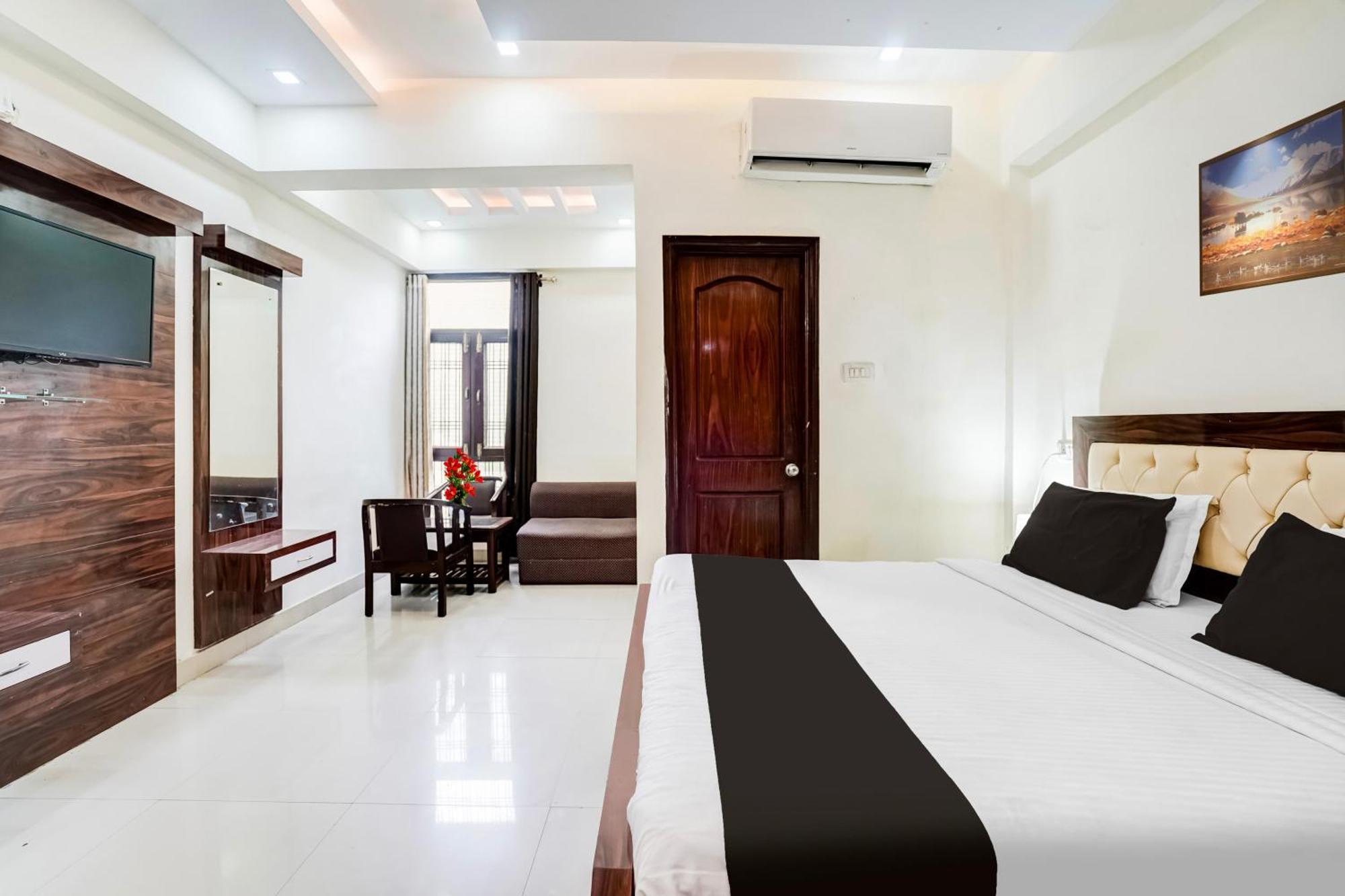 Super Hotel O Sgpgi Bijnaur Екстер'єр фото